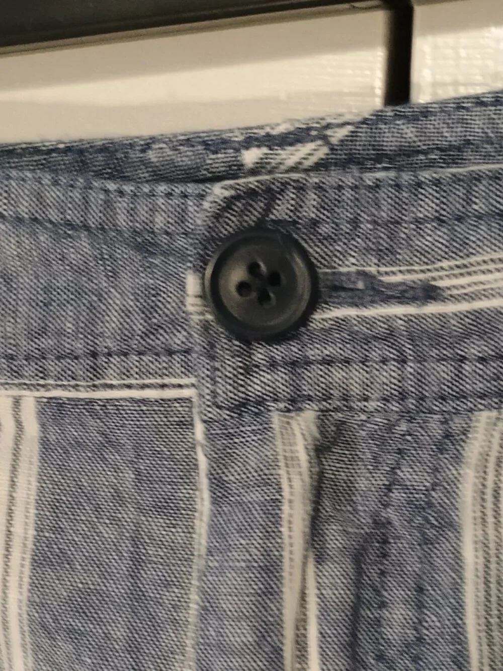 Gap Women’s Size 16 Blue White Striped Linen Cotton Shorts Cuffed Hem Casual